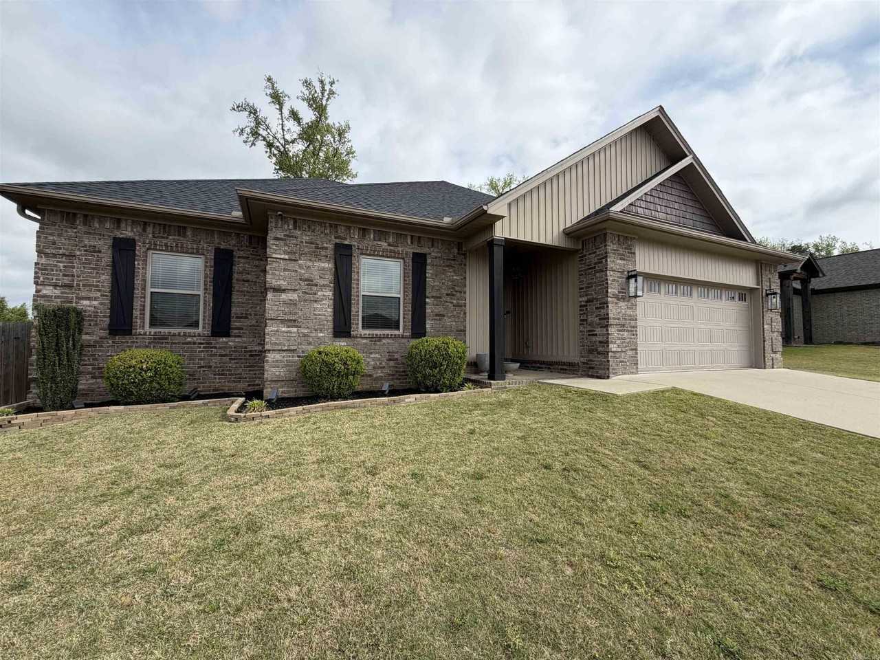 787 Mango Loop - Photo 2 of 44