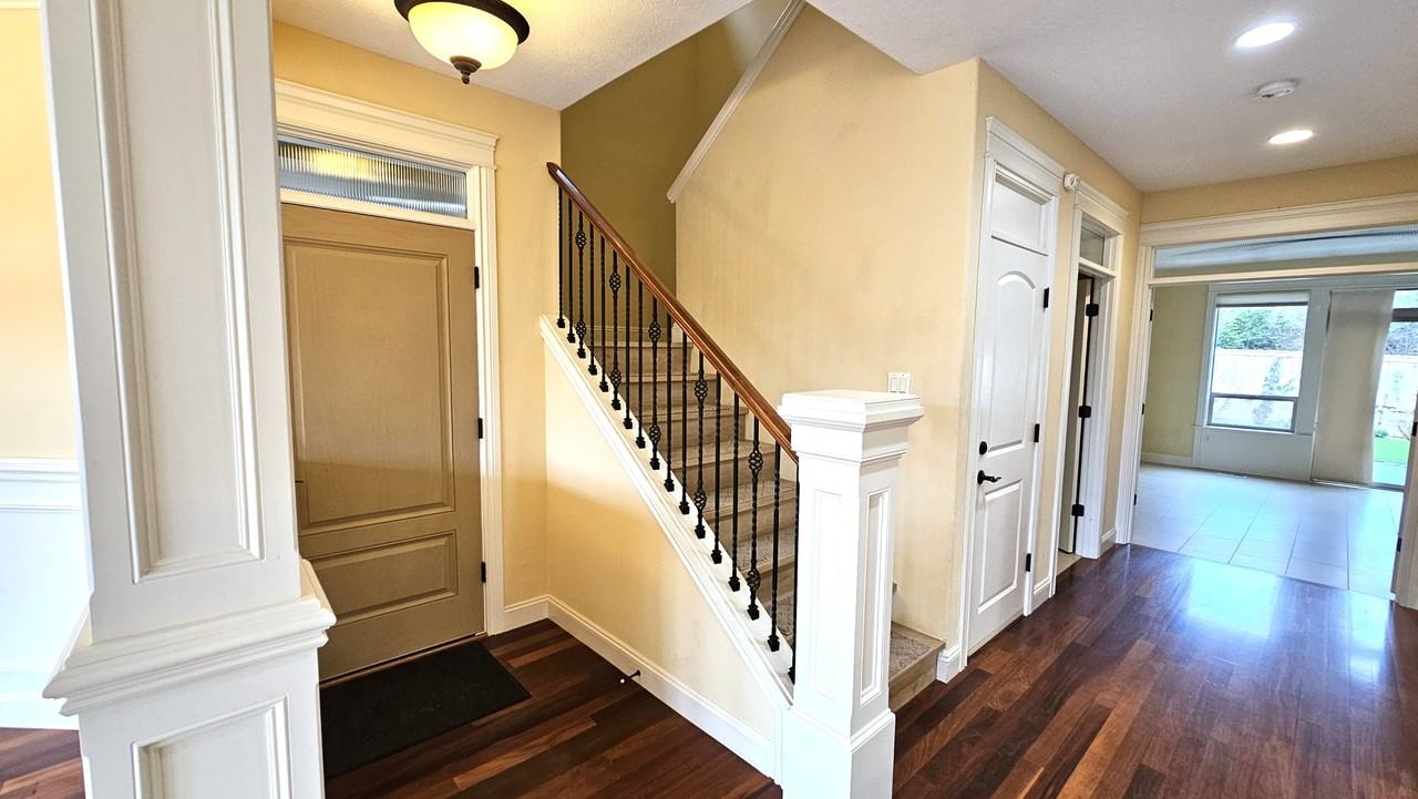 745 W U St #1 - Photo 5 of 26