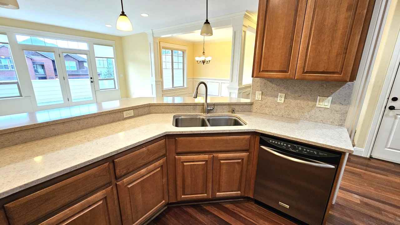 745 W U St #1 - Photo 7 of 26