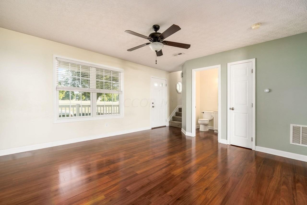 1383 Pansy St #200 - Photo 5 of 36