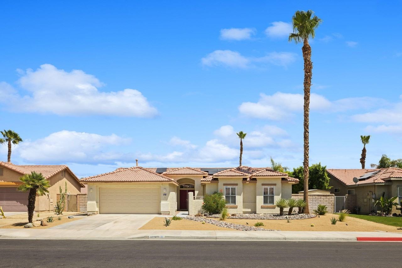 37762 Drexell Dr - Photo 2 of 37