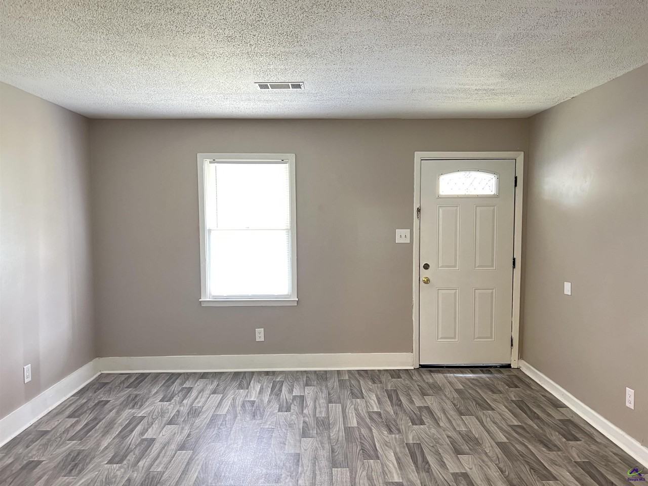 119 Keith Dr - Photo 2 of 23