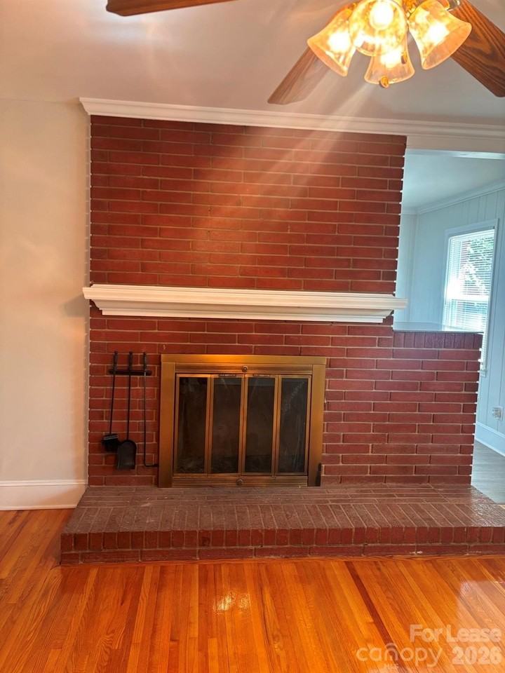 1400 Hillwood Ct - Photo 3 of 14