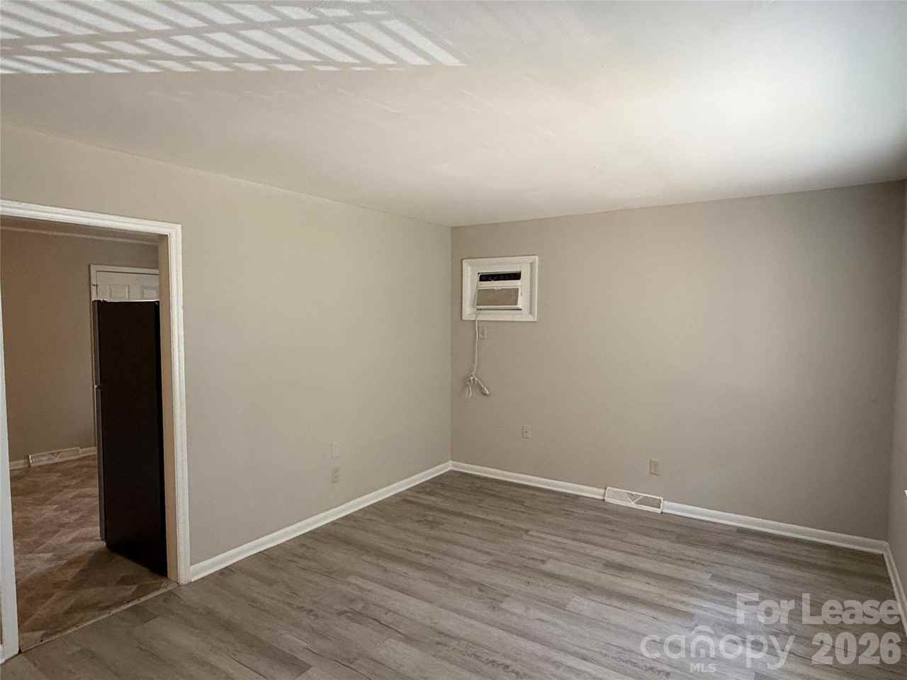 524 Echodale Dr - Photo 3 of 11