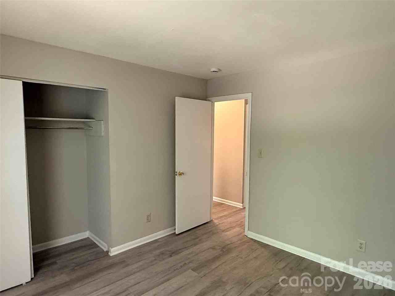 524 Echodale Dr - Photo 7 of 11