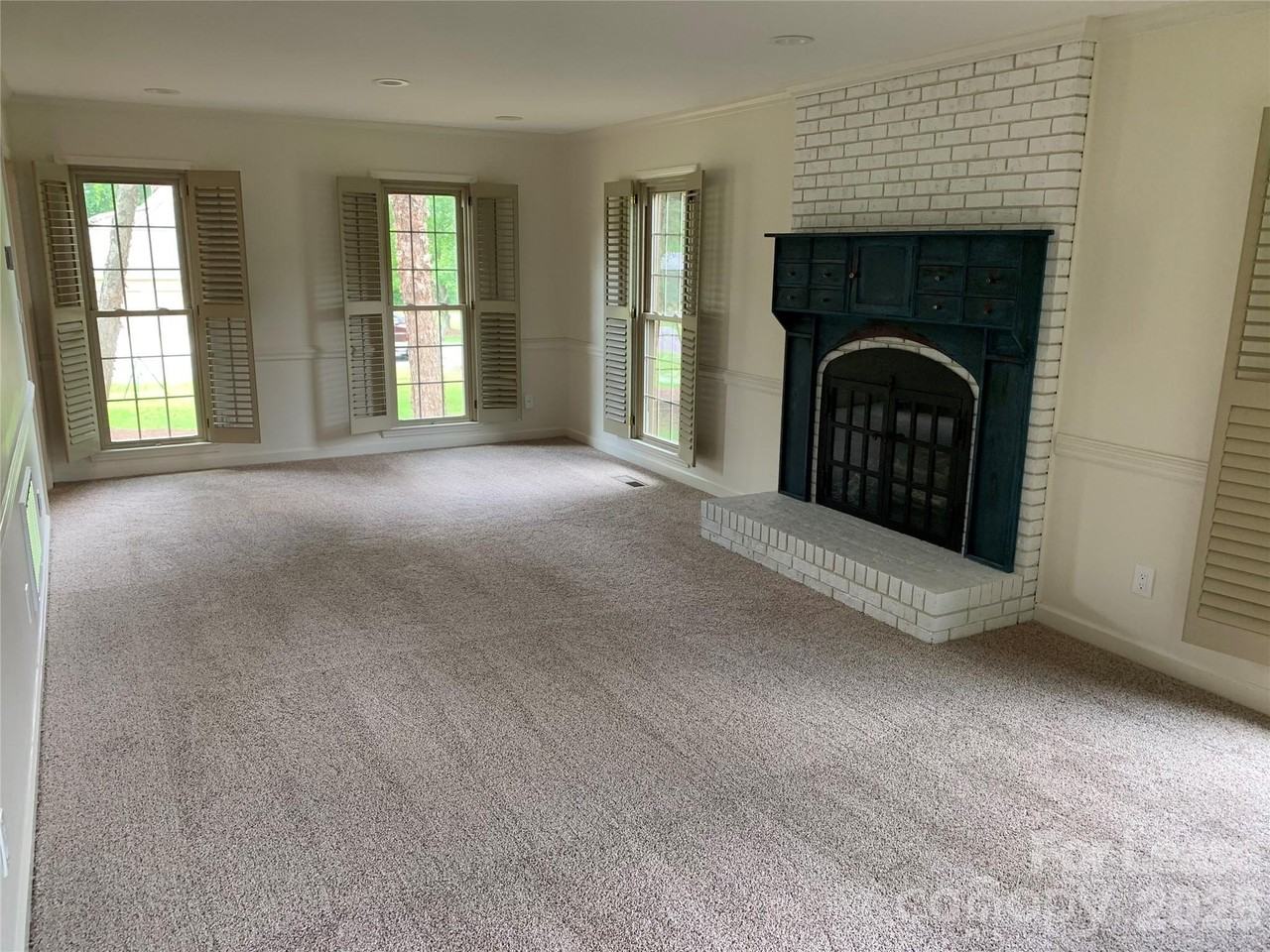 16518 Greenfarm Rd - Photo 5 of 12