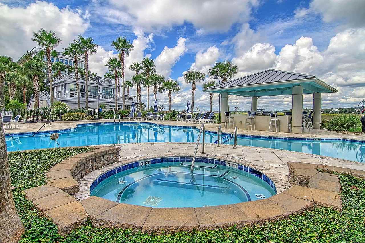 218 Cooper River Dr - Photo 3 of 50