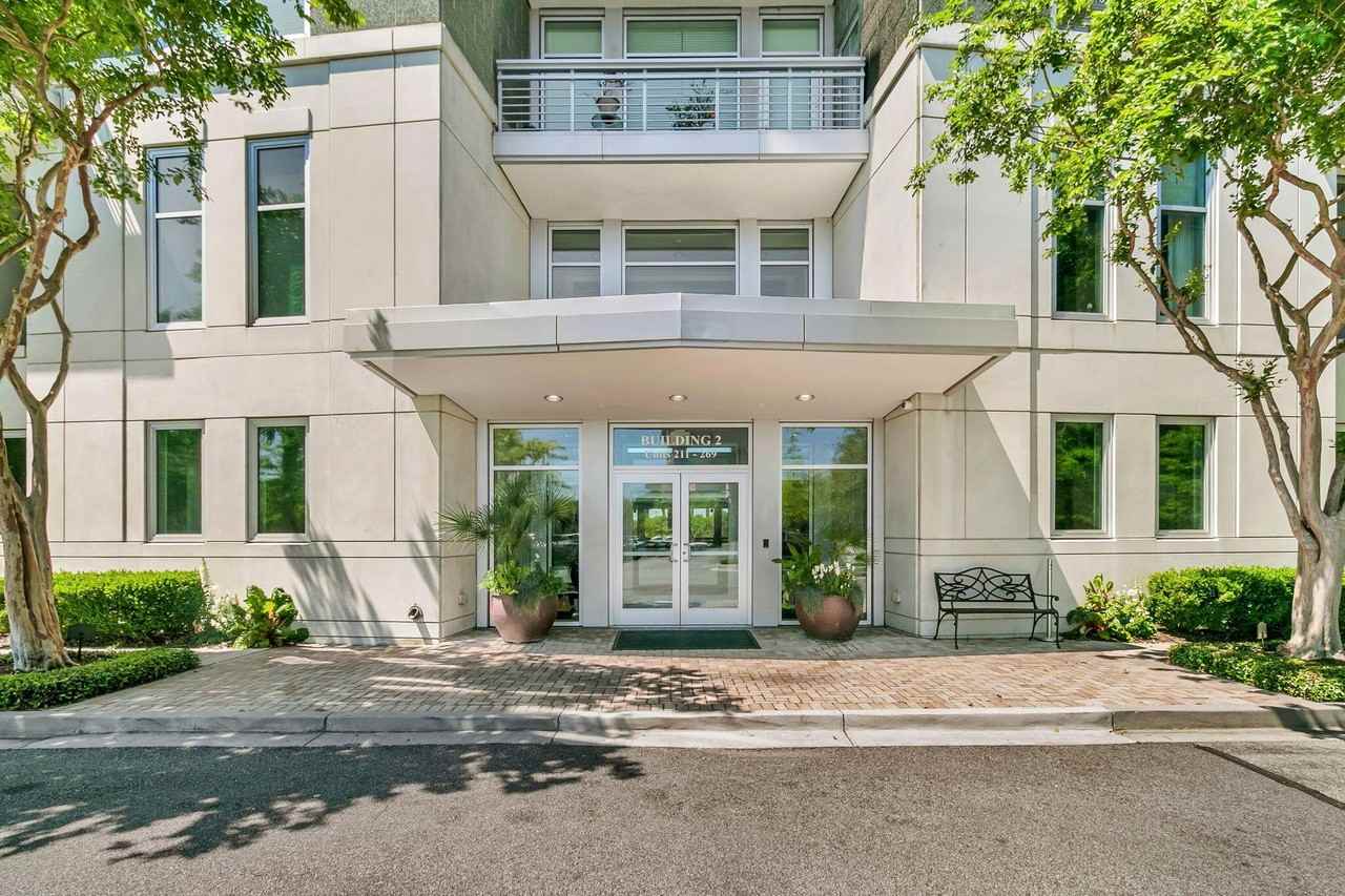 218 Cooper River Dr - Photo 4 of 50