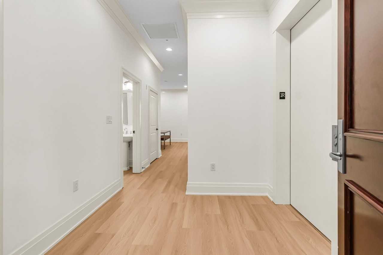 218 Cooper River Dr - Photo 6 of 50