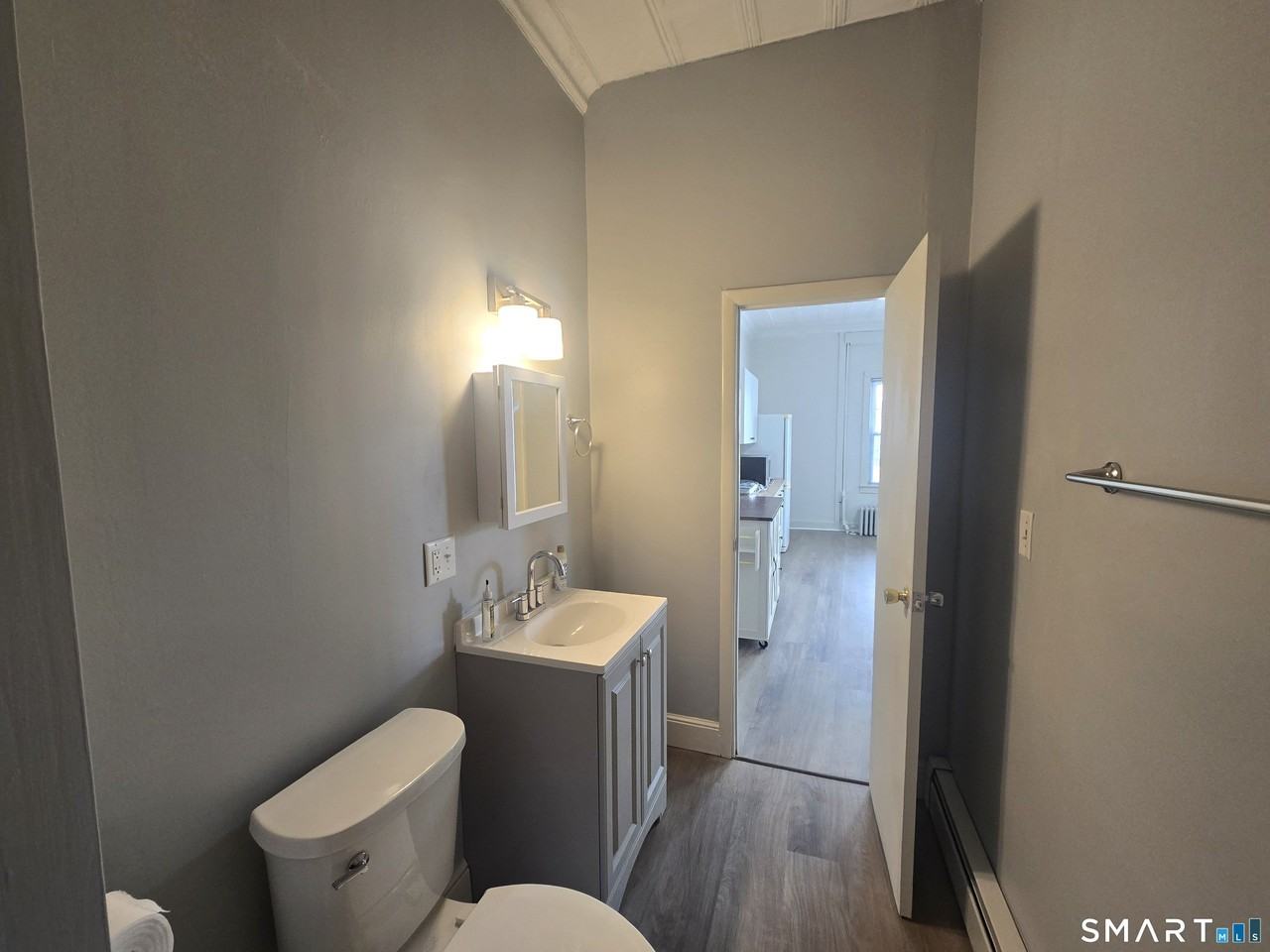 49 Woodside St - Photo 6 of 10