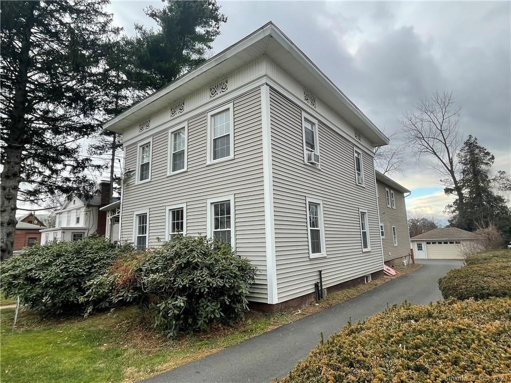 324 Main St #3 - Photo 2 of 16