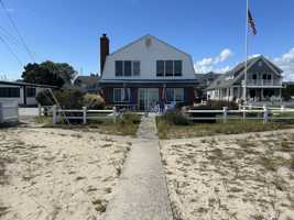 featured image of 19 Underway Dr