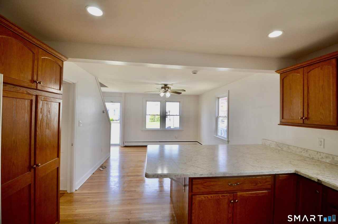 314 Knowlton St - Photo 5 of 26