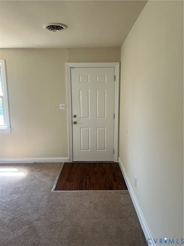 2107 Johnson St - Photo 3 of 13