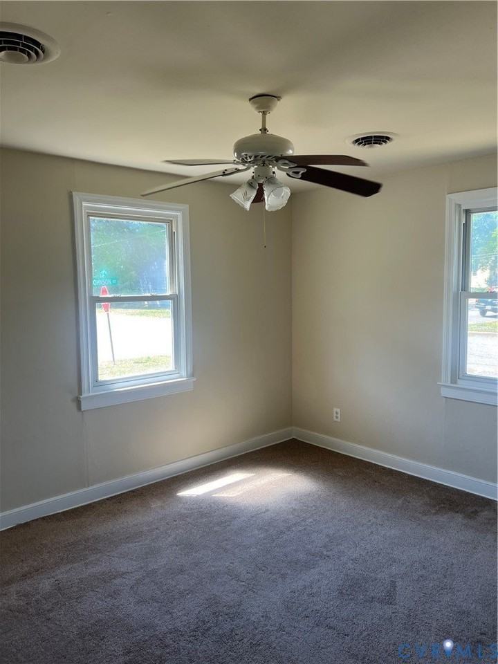 2107 Johnson St - Photo 7 of 13