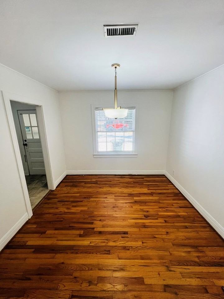 1658 W Main St ## 1 - Photo 3 of 7