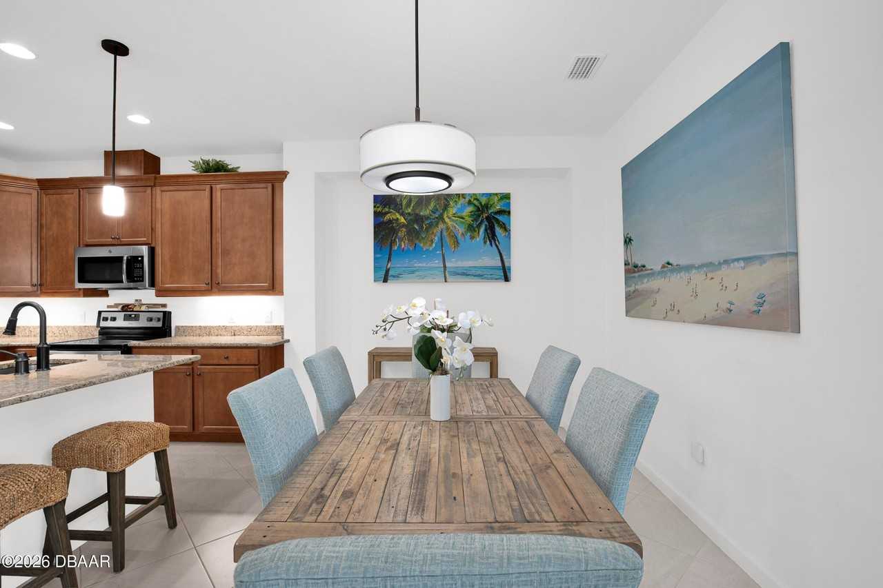 251 Island Breeze Ave - Photo 7 of 50