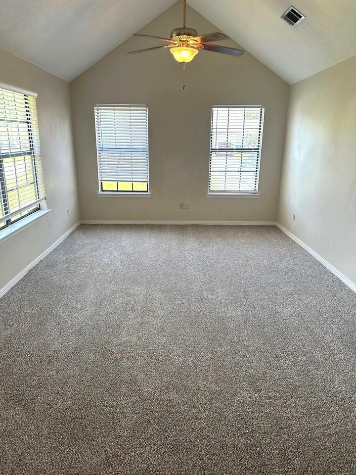 1825 Hunters Path - Photo 7 of 14