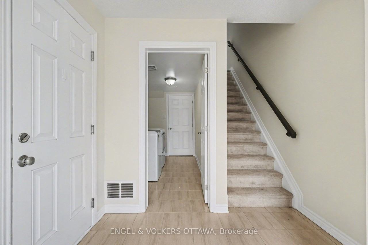 575 Roundleaf Way - Photo 5 of 31