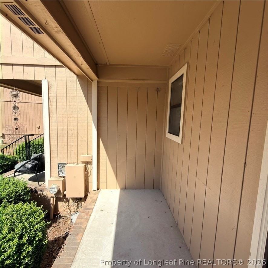 1276 N Forest Dr - Photo 2 of 18