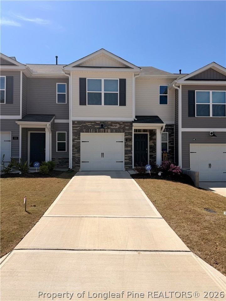 106 Red Maple St - Photo 2 of 26