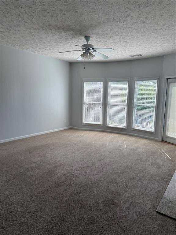 332 Suwanee Ave - Photo 6 of 36