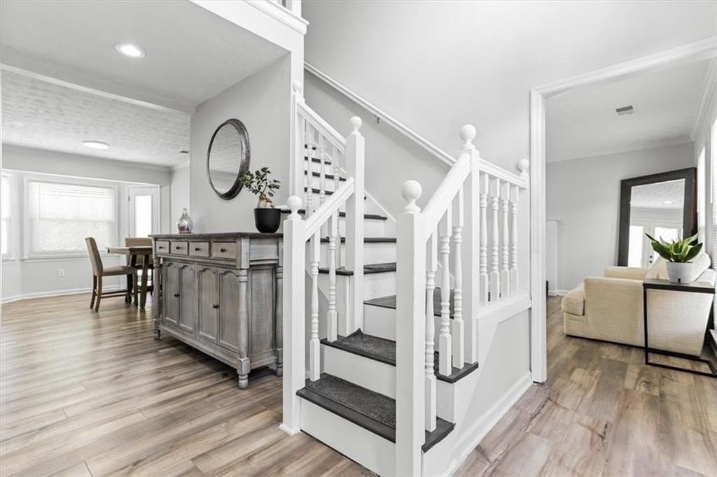 1646 Desford Ct Sw - Photo 5 of 31