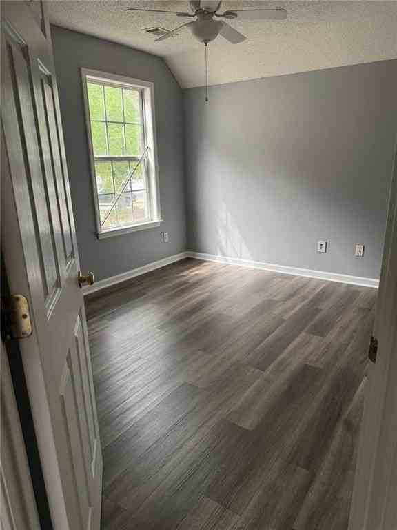 340 Wittenridge Ct - Photo 4 of 17