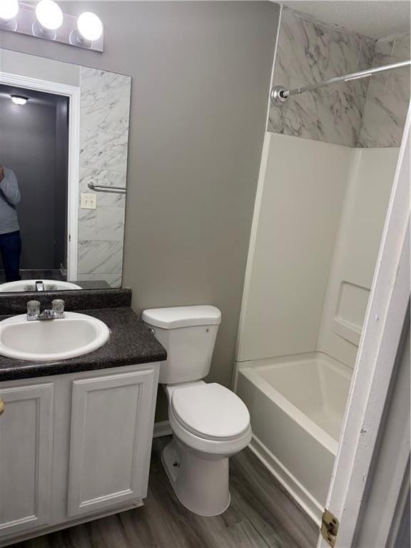 2324 Coach Way - Photo 2 of 15