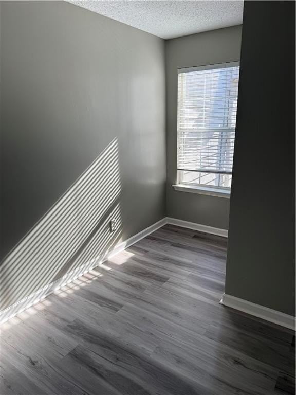 2324 Coach Way - Photo 4 of 15