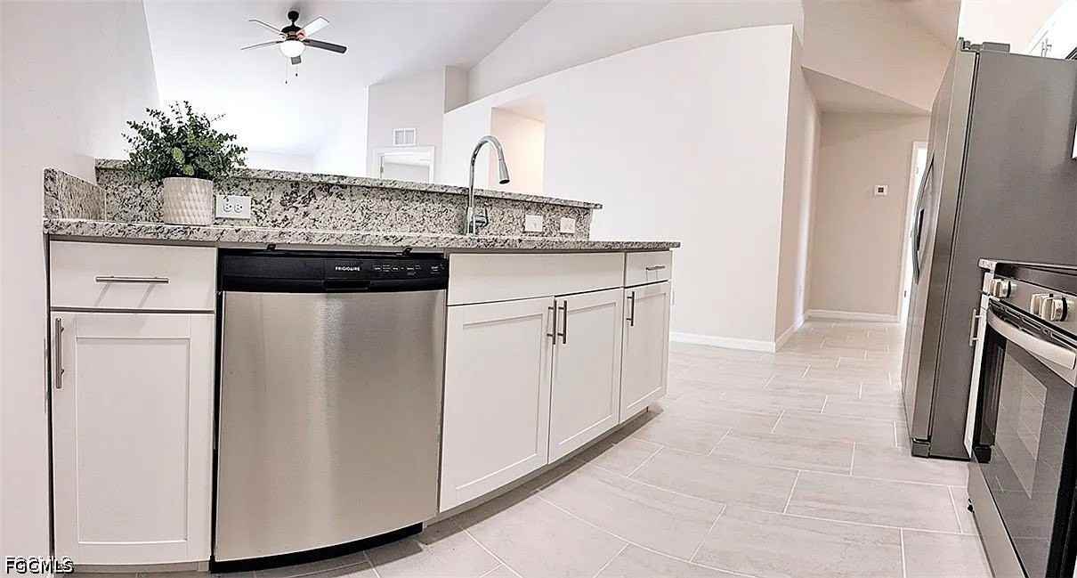 2938 Santa Barbara Blvd - Photo 3 of 9