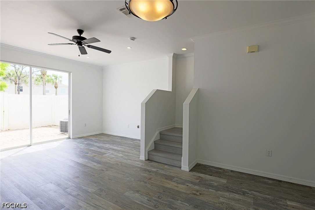 3629 Pine Oak Cir #102 - Photo 6 of 27