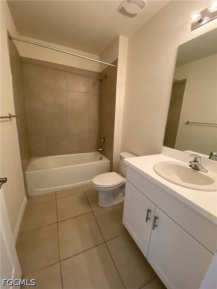 1214 Sw Embers Ter - Photo 5 of 19