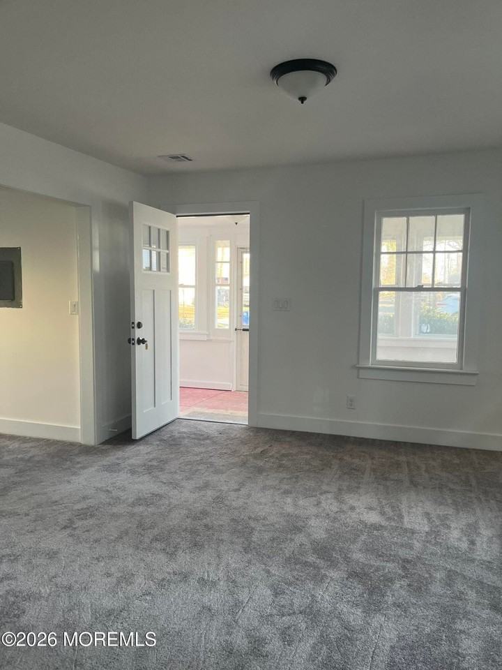 17 Ward Ln - Photo 3 of 13