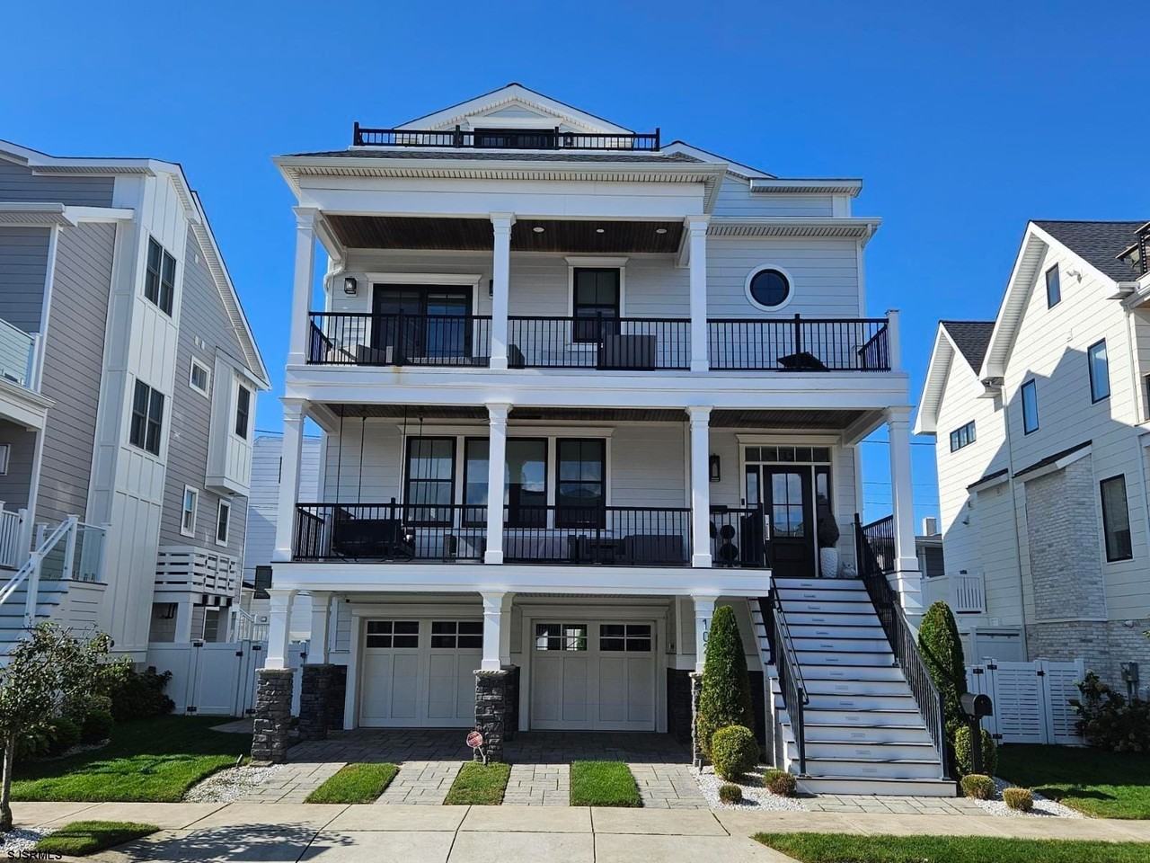 102 S Essex Ave - Photo 2 of 50