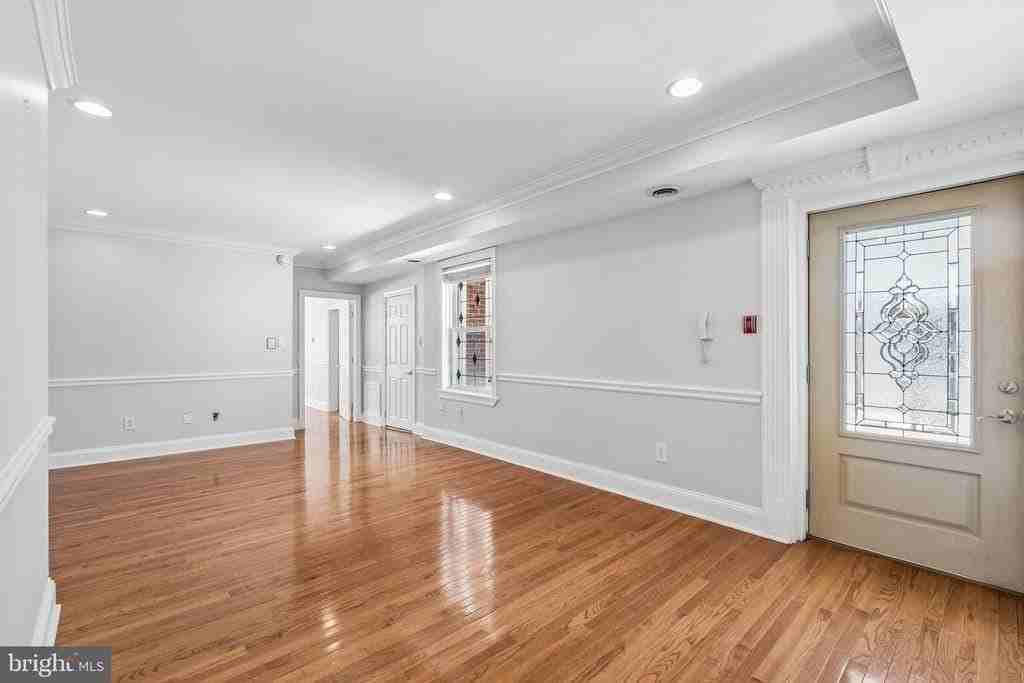 1730 Pine St #7 - Photo 5 of 16