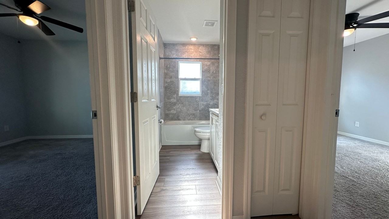 5420 Tessin Trl - Photo 3 of 44