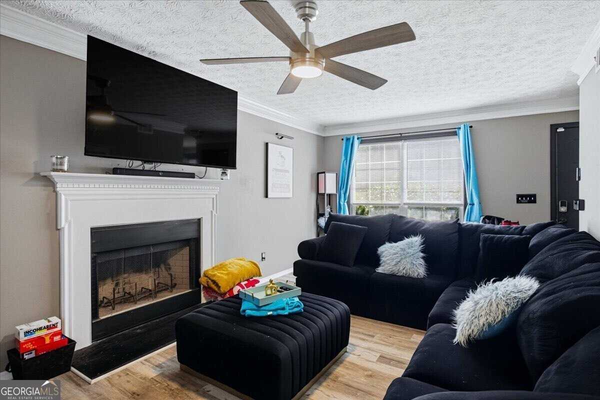 1459 Bridgewater Br - Photo 6 of 27