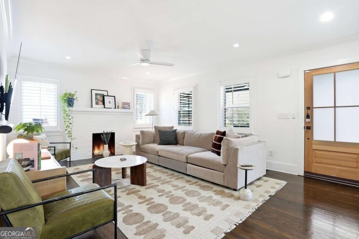 496 Shannon Dr Sw - Photo 4 of 26