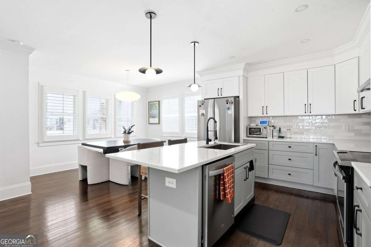 496 Shannon Dr Sw - Photo 7 of 26