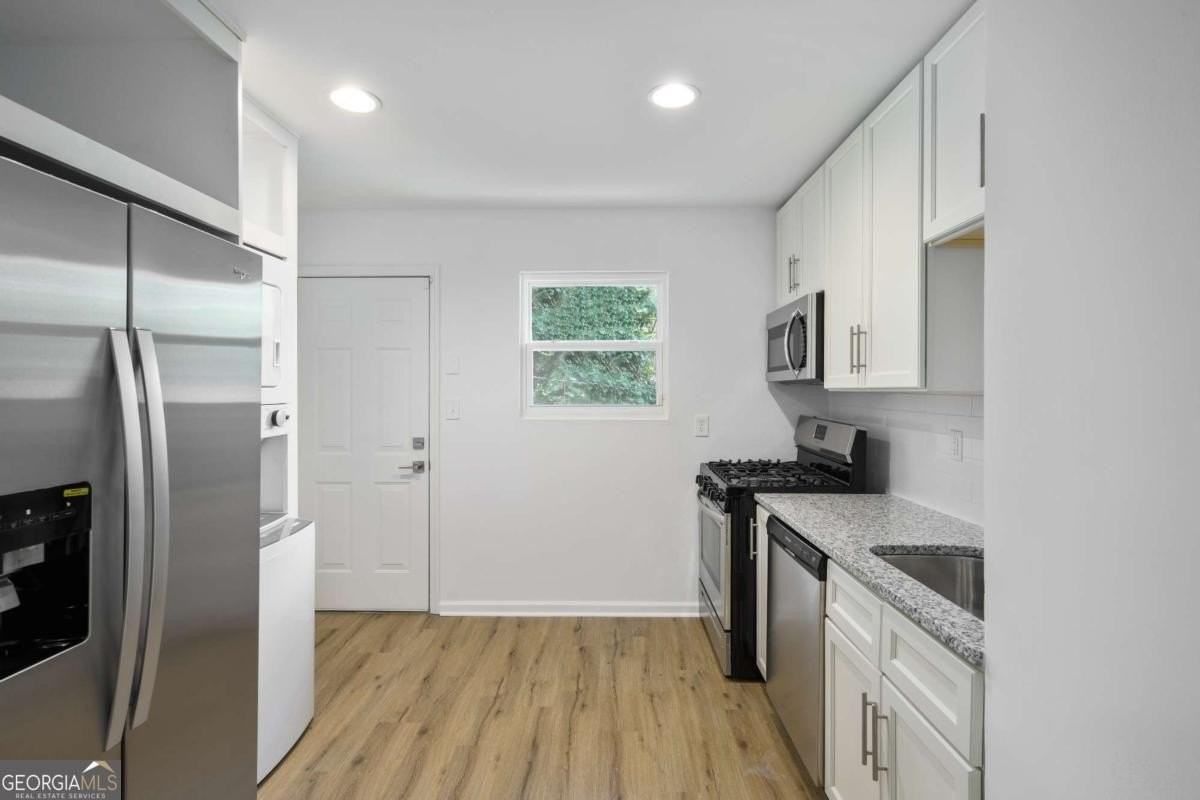 1170 Greenwich St Sw #3 - Photo 5 of 22