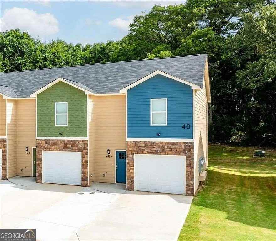 403 Breanna Way - Photo 2 of 21