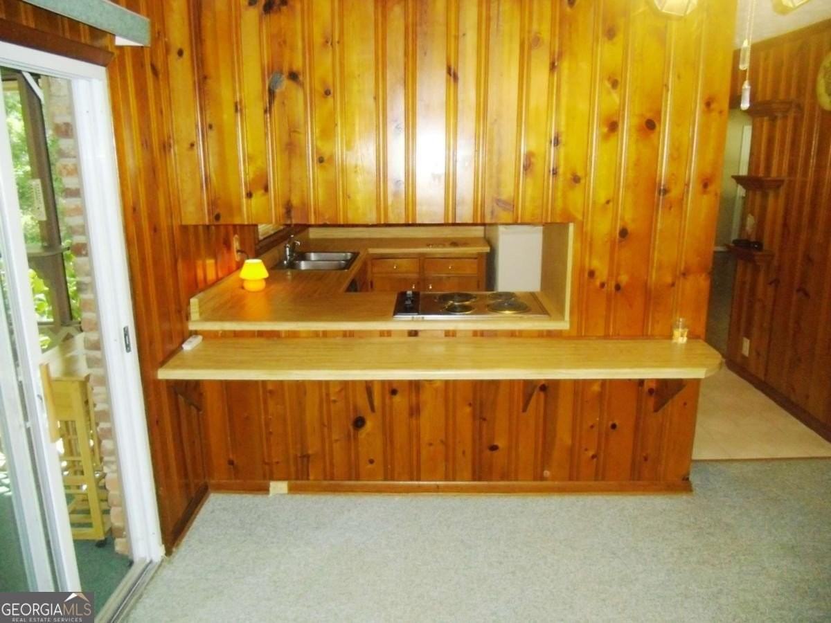 2604 Princess Ln Se - Photo 6 of 15