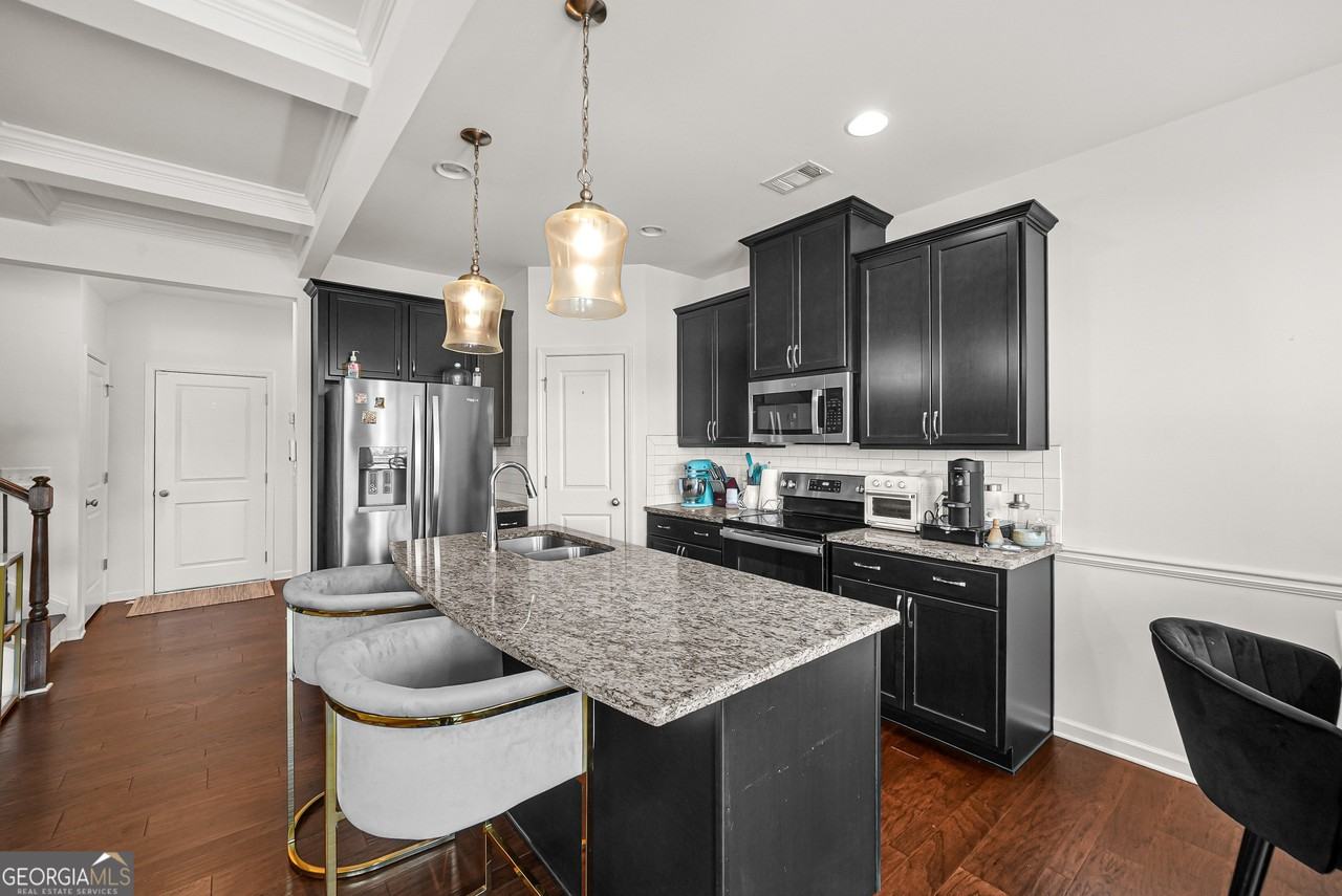 2311 Candy Ln - Photo 3 of 28