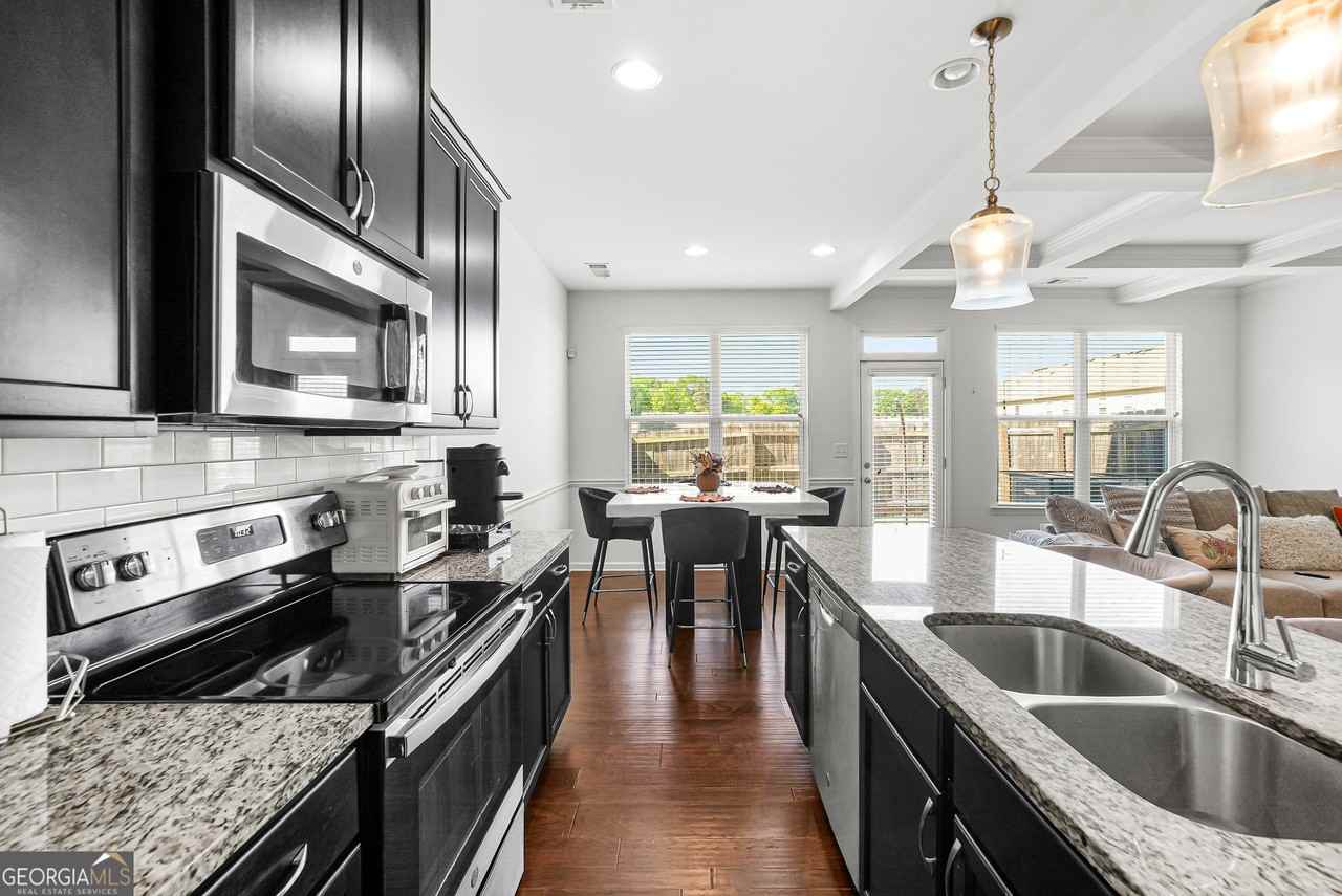 2311 Candy Ln - Photo 5 of 28