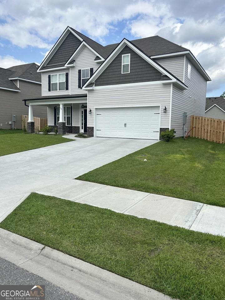 135 Sams Dr - Photo 2 of 24