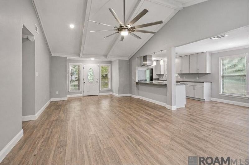 15616 Council Ave - Photo 2 of 14