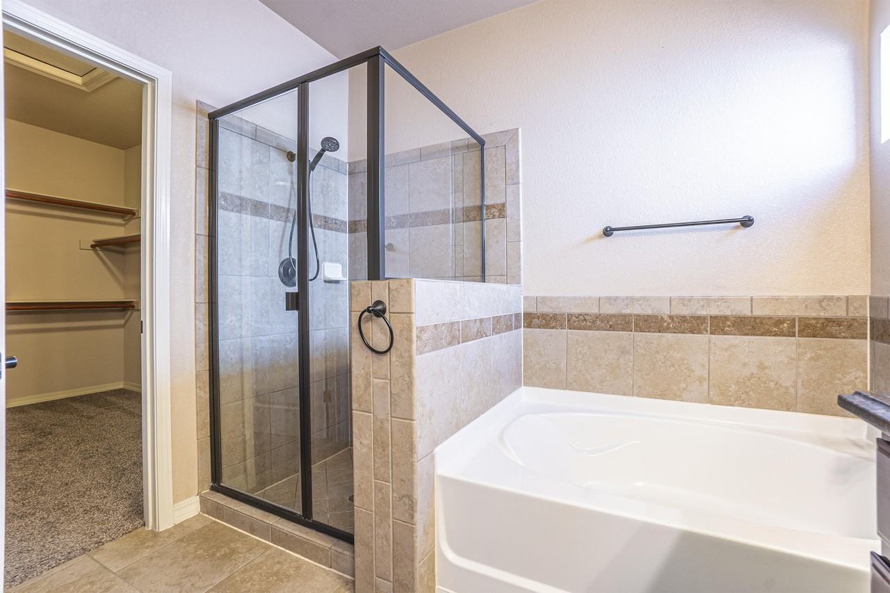 7508 Wolf Creek Dr - Photo 5 of 32