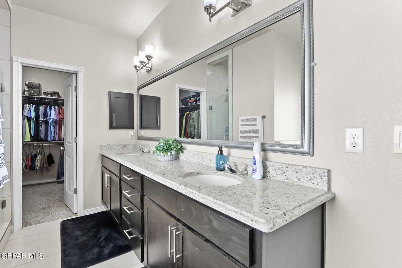 629 Guy Meyers St - Photo 5 of 25