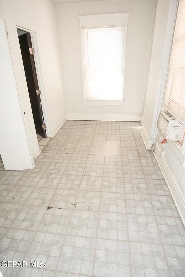 219 W Rio Grande Ave #3 - Photo 7 of 10
